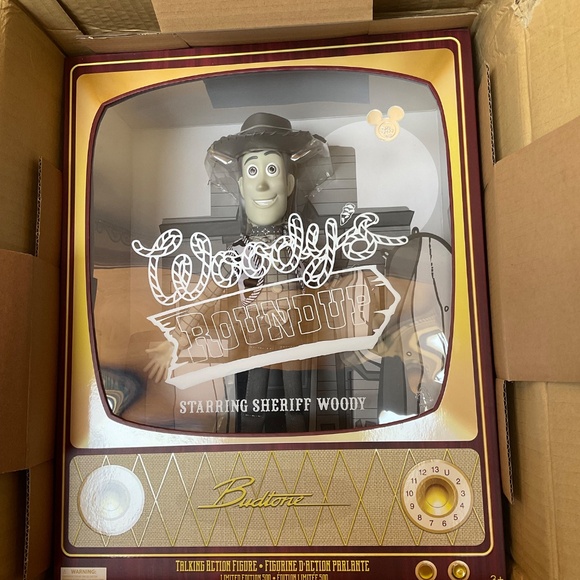 TOY STORY SINGING TALKING WOODY DOLL 500 PCS LTD . STILL WORKS D23 2019 - Picture 2 of 6